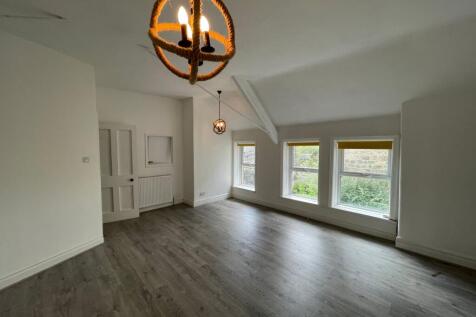 High Street, Pateley Bridge, Harrogate, HG3 photo 3