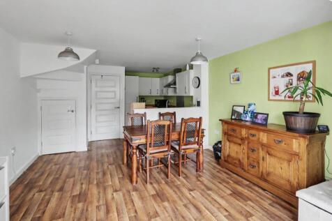 Kitchen Living Dining area