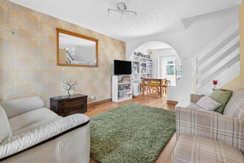 Sitting/Dining Room