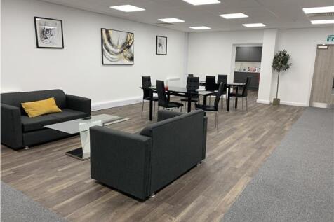 Office to rent Image 4