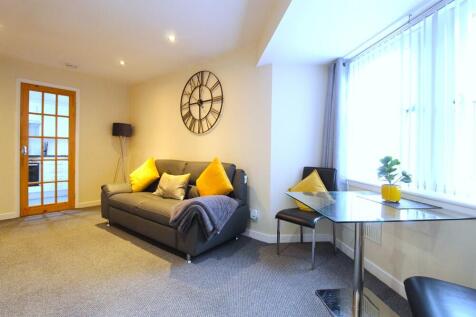 Lounge Alt 2