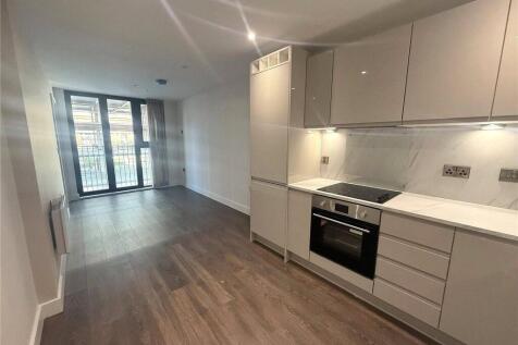 Triskelion Way, Liverpool, L3 photo 4