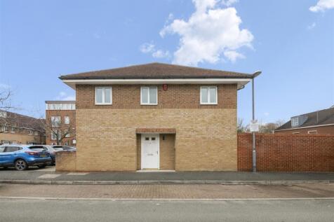 Ruislip, HA4 - property photo