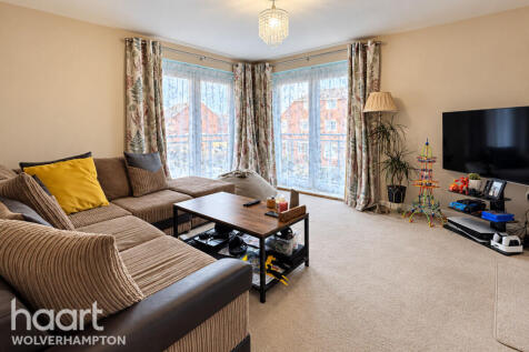 Akron Drive, WOLVERHAMPTON photo 2