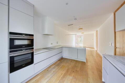 Kitchen Reception.jpg
