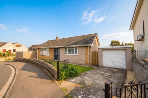 2 bed detached bungalow for sale