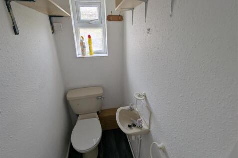 18 Wellman CroftSelly OakBirmingham photo 5
