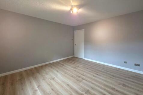 Gray Buchanan Court, Polmont, FK2 photo 3
