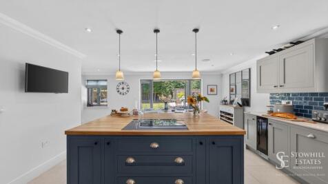 Kitchen island
