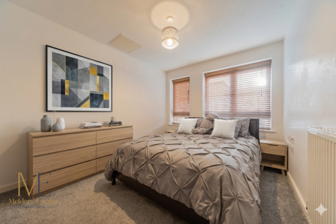 Staged_Bedroom1