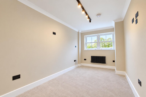 Empty Modern Room with Bay Window.png