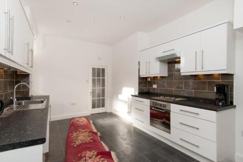 Honeybourne Road 5 GF Kitchen low_ (11).jpg
