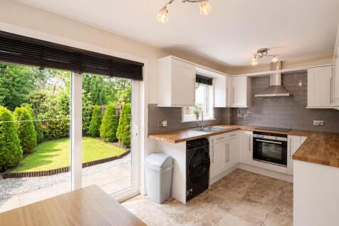 Robert Burns Quadrant, Bellshill, ML4 3DF photo 3