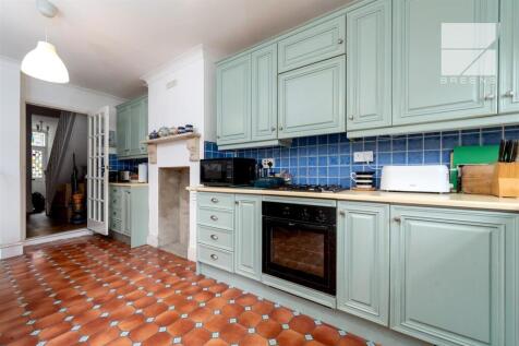 8 Connaught Road_0038.jpg