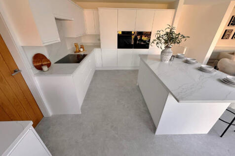 Family Dining Kitchen