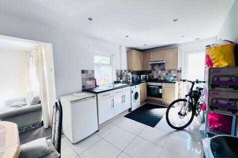 Dorket Drive, Nottingham photo 4