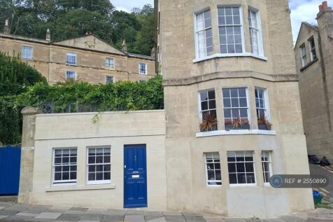 Refurbished Ground Floor Flat