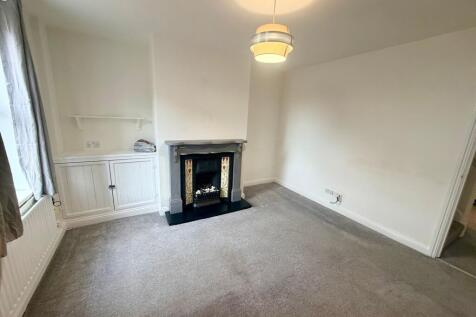 Front elevation living room