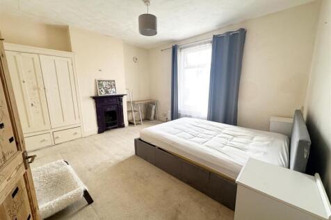 Bedroom One ( Front )