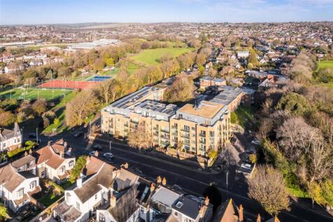 Flat 26 Park House-2.jpg