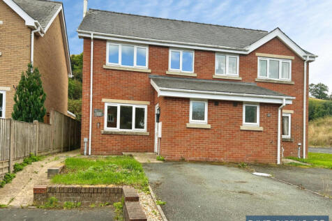 Three-Bedroom Property in a Rural Border Village