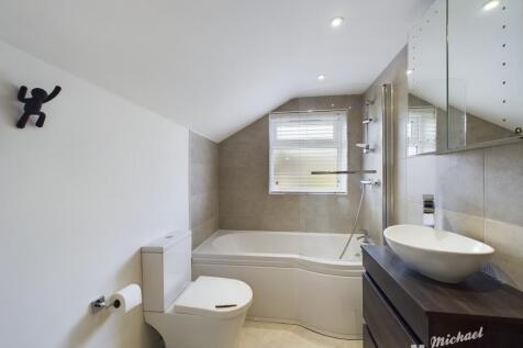 CAM02773G0-PR0101-STILL030