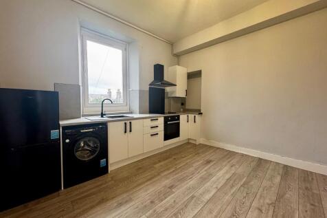 Kitchen / Lounge