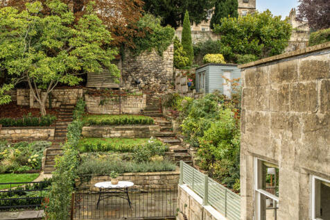 1361505-2-68e01f9...