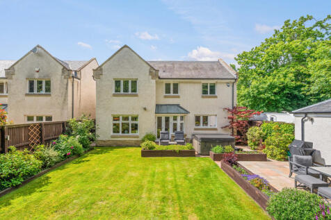 Back Garden of 10 Saint Davids Grove