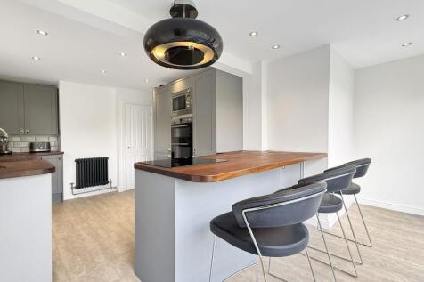 Kitchen 4.jpeg