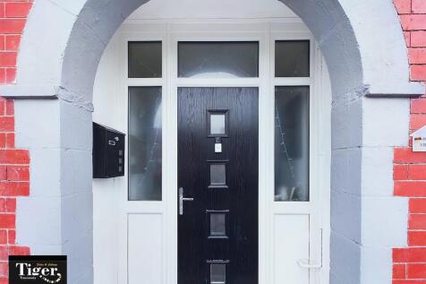 CAM02176G0-PR0419...