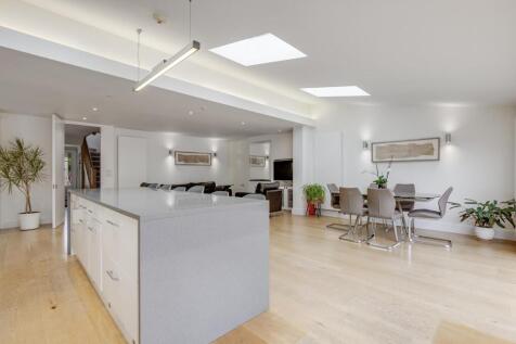 Churchfields 15-32.jpg