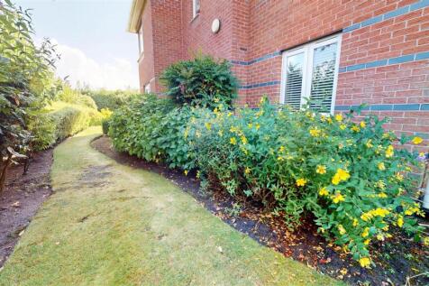 Henbury Court - Gardens