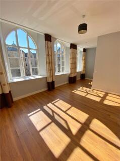 L:iving Room
