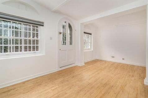 29 To Let 2 Bedroom Flat garden N1 EC1 www.steele.