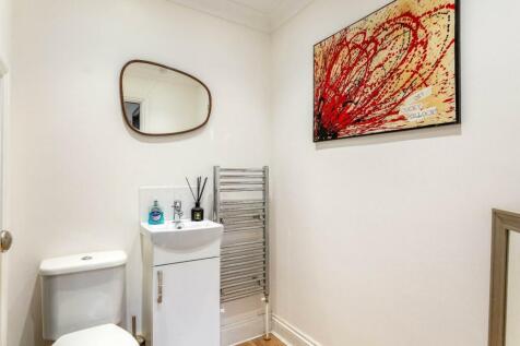 66 Connell Drive-11.jpg