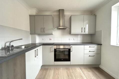 Aquiline House, Weymouth Close, Clacton-On-Sea, Essex, CO15 photo 3