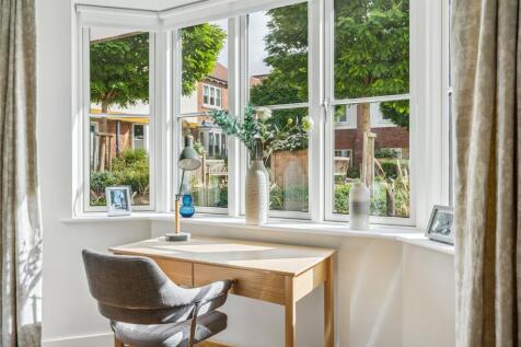 St. Marys Place, Boxmoor, Hemel Hempstead, Hertfordshire, HP1 photo 3
