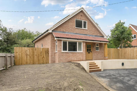 Marlborough, SN8 - property photo