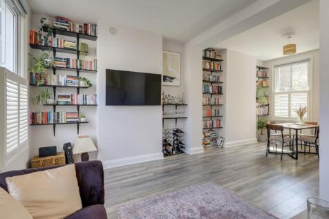 London, SE6 - property photo