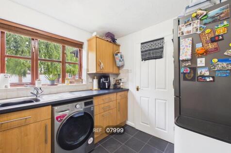Hotspur Drive, Colwick, Nottingham, NG4 2BS photo 3