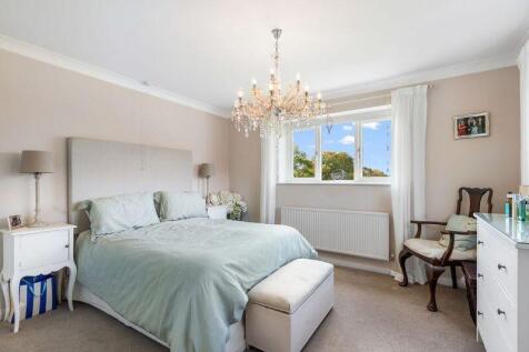 bedroom- blurred photo.jpeg