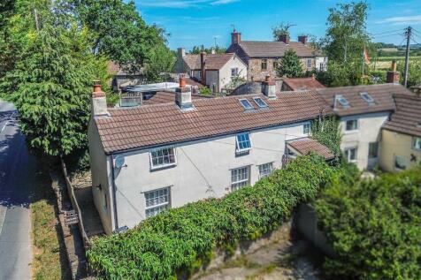 3 Bedroom House in GL12 8AT
