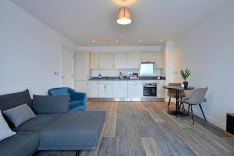 Move In and Cash In - get vouchers worth 6 weeks' rent on new apartment reservations. Paid to you throughout the year as flexible Prezzee vouchers - shop, spend, and enjoy your reward your own way.Sty
