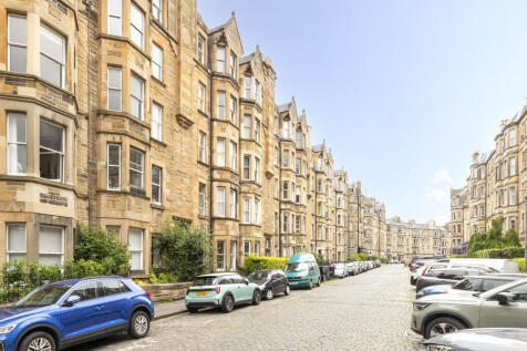 Exterior of 18 (Flat 2) Bruntsfield Avenue