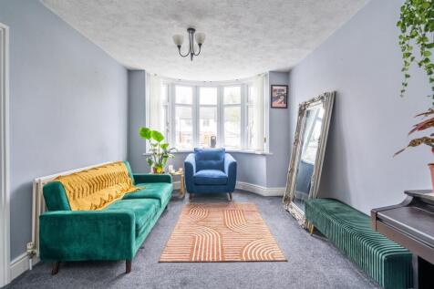 180 Acheson Road_2.jpg