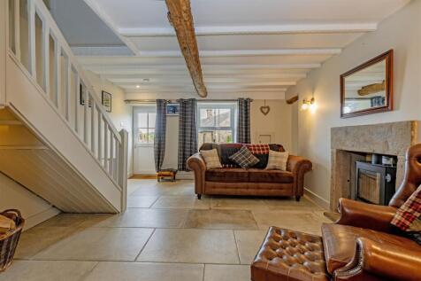 Reception Room-2.jpg