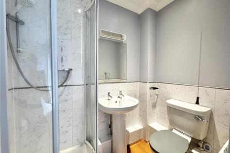 Surrey Road, Poole, Dorset, BH12 photo 5