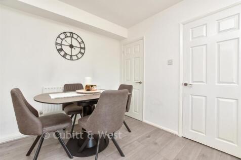 Lounge / Dining Room