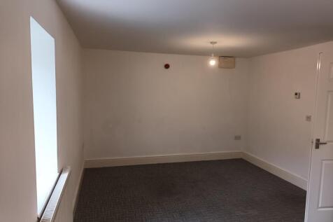 Commercial Row, Pembroke Dock, Pembrokeshire photo 4